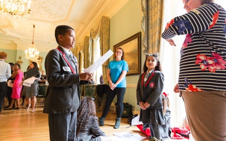 Image of young person learning oracy schools at an ESU training session
